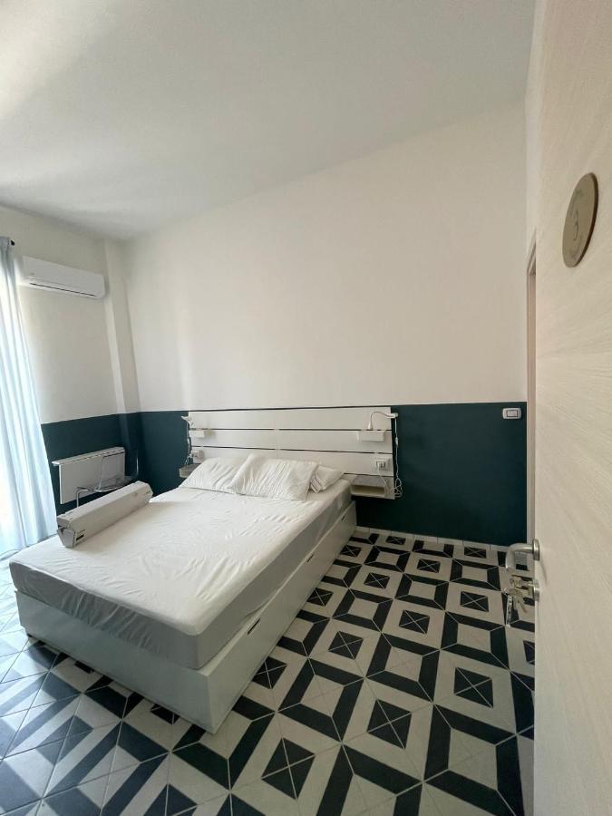 Hotel Donna Maria Sapri Zewnętrze zdjęcie