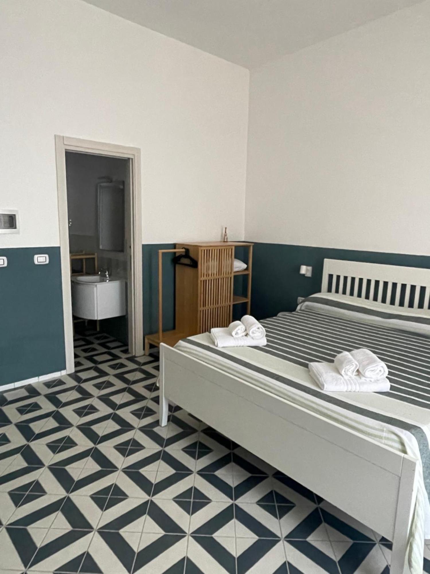 Hotel Donna Maria Sapri Zewnętrze zdjęcie
