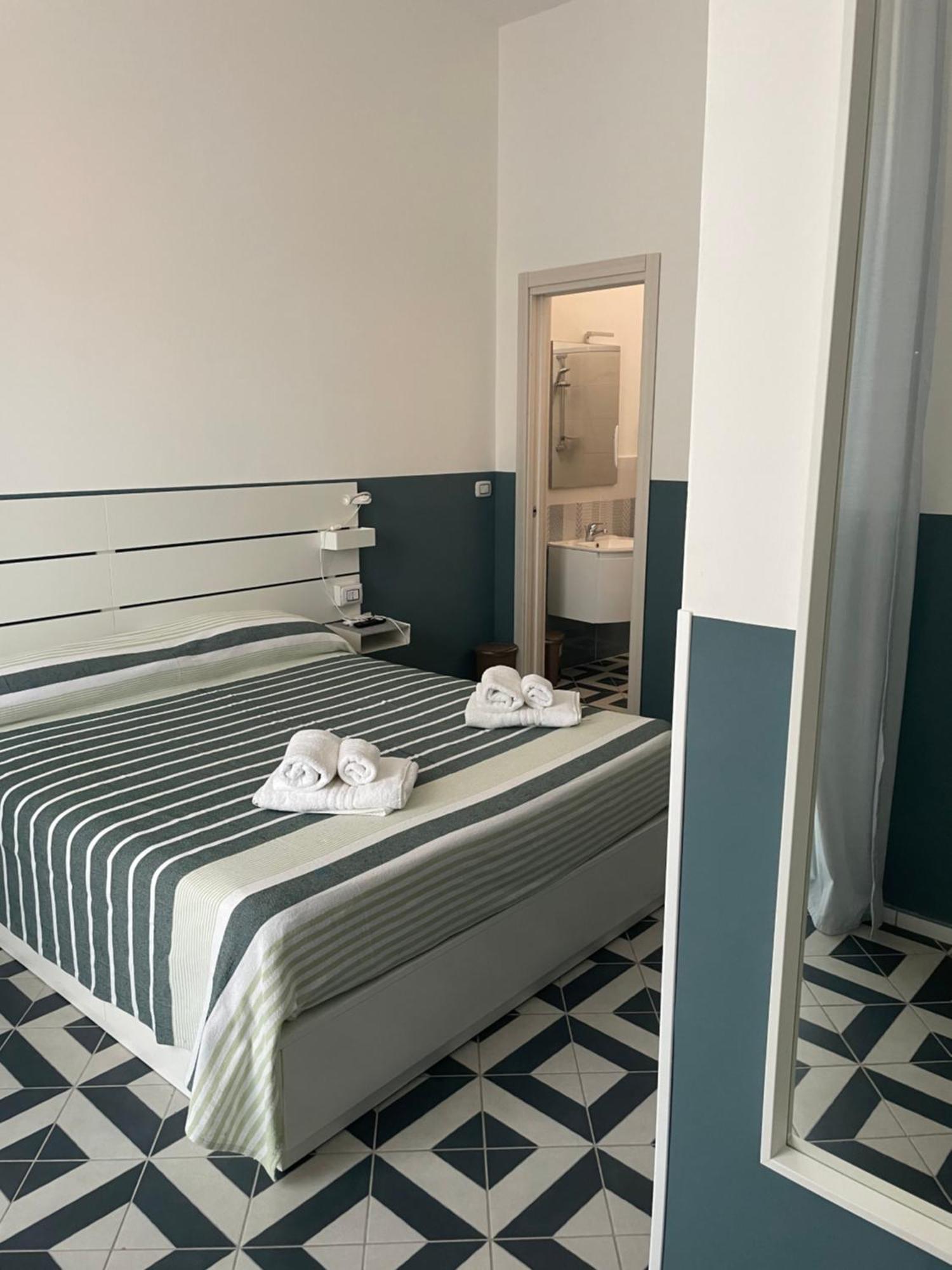Hotel Donna Maria Sapri Zewnętrze zdjęcie