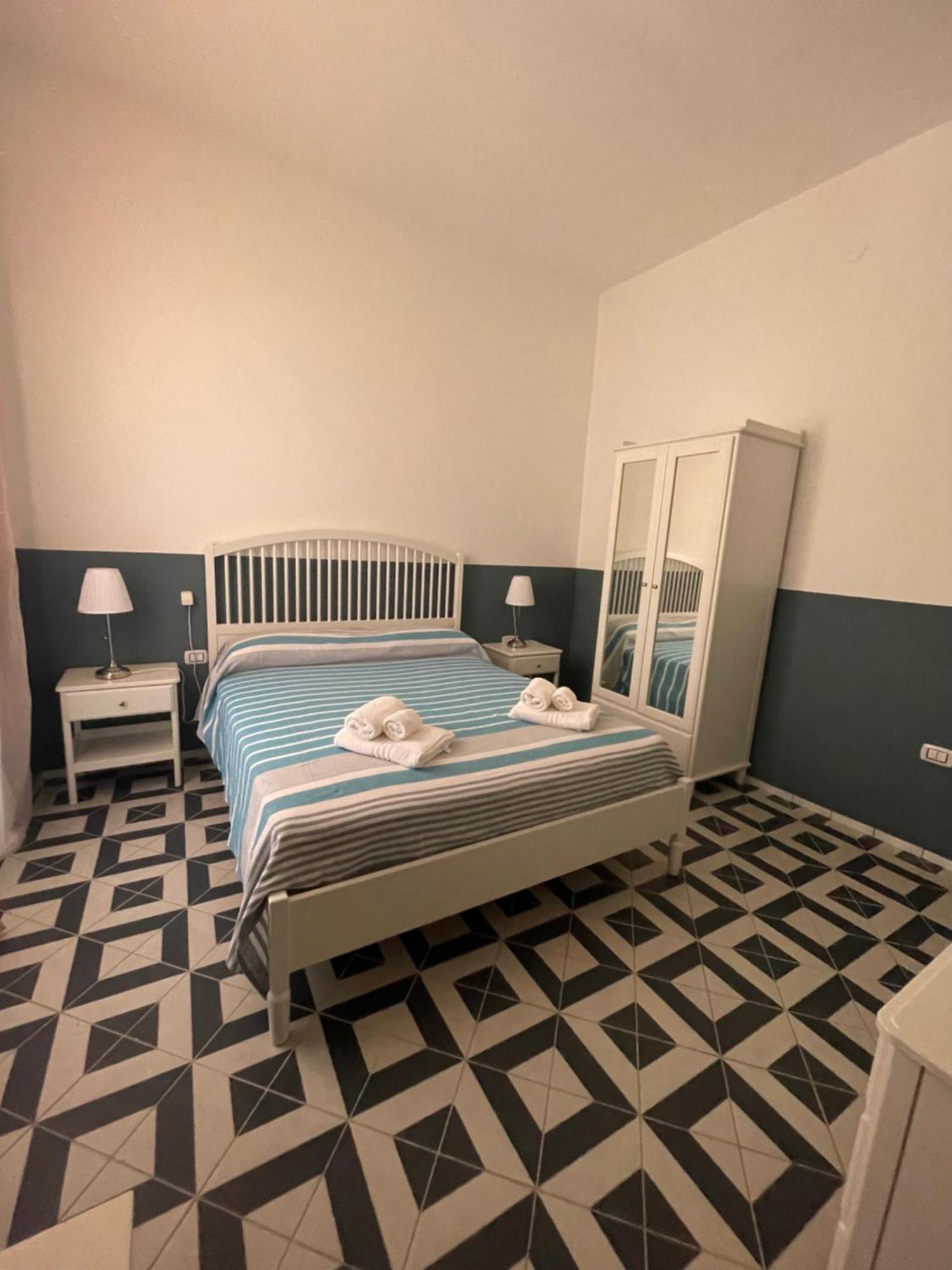 Hotel Donna Maria Sapri Zewnętrze zdjęcie